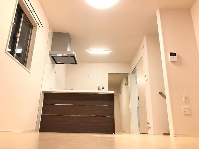 物件内観写真12　(リビング)