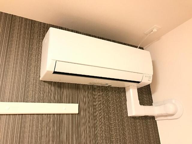 物件内観写真14　(洋室エアコン)