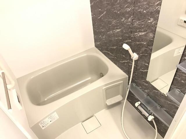 物件内観写真15　(冷暖房乾燥機能付バス)