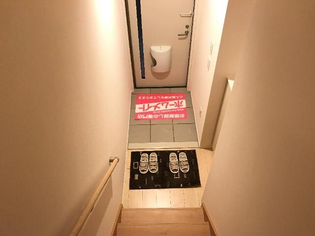 物件内観写真27　(玄関)