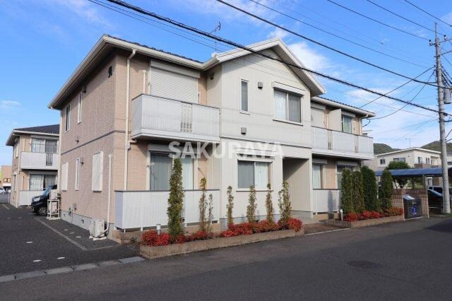 物件外観写真2　(A棟)