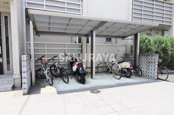 建物設備(駐輪場)