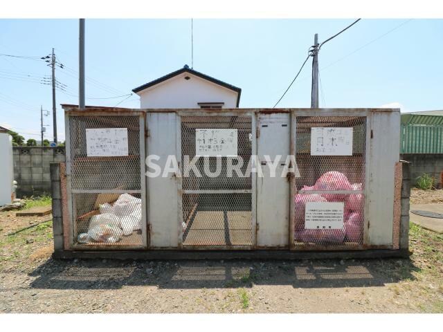 物件内観写真4　(ゴミステーション)