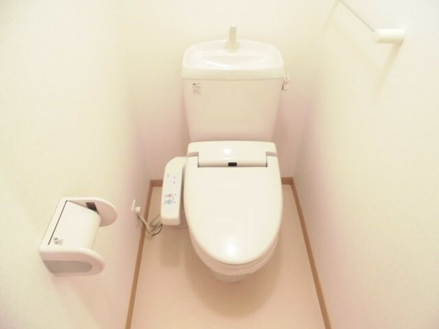 物件内観写真16　(トイレも気になるポイント)