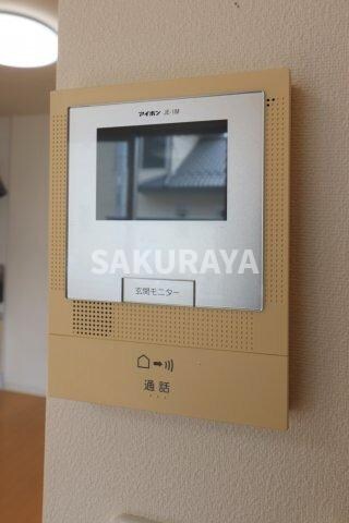 物件内観写真23　(TVモニターフォン。2019年撮影。現況と異なる場合がござい)