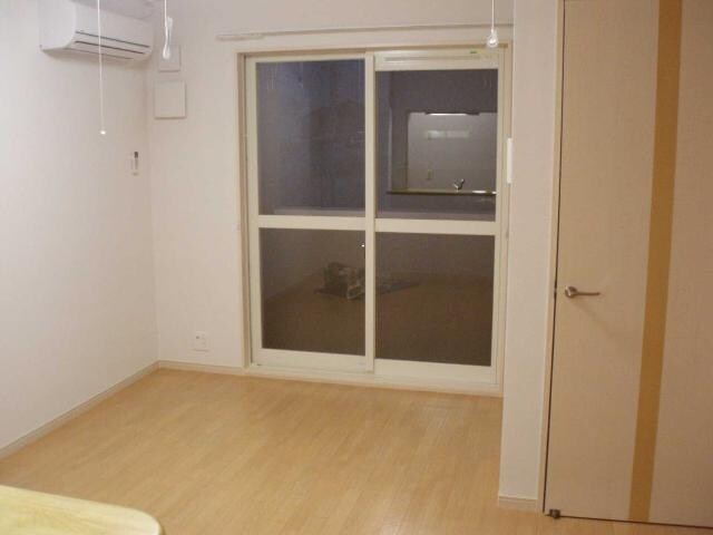 物件内観写真10　(リビング)