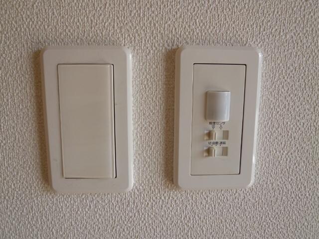 物件内観写真18　(人感センサー)