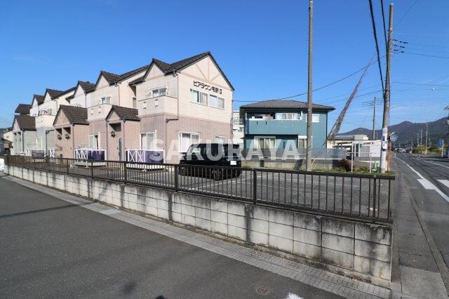 物件外観写真5　(現況と異なる場合があります。)