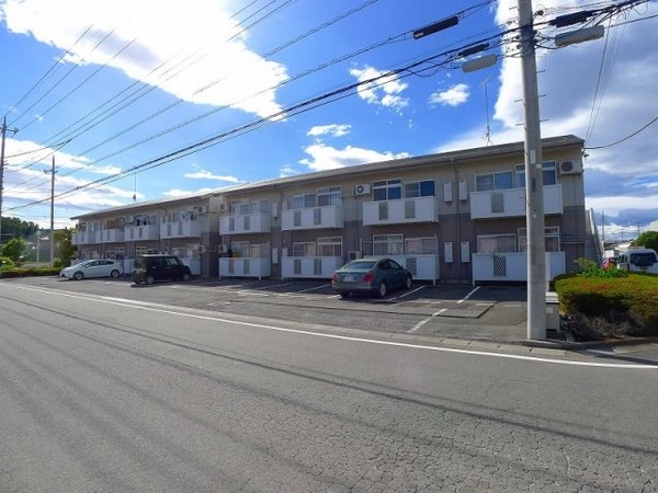 外観(建物外観を気になさる方へ、見た目の良い物件です)