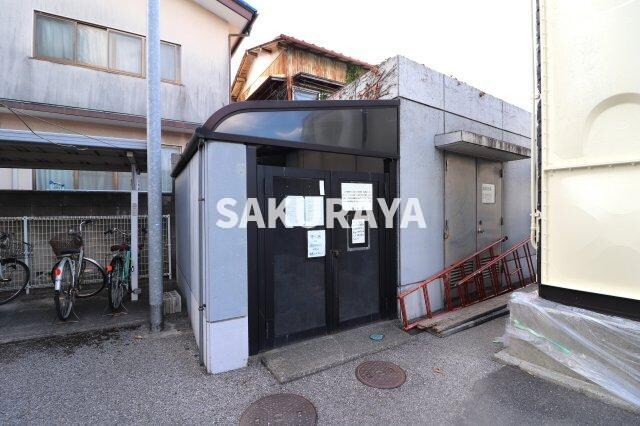 物件内観写真13　(敷地内ゴミステーション)