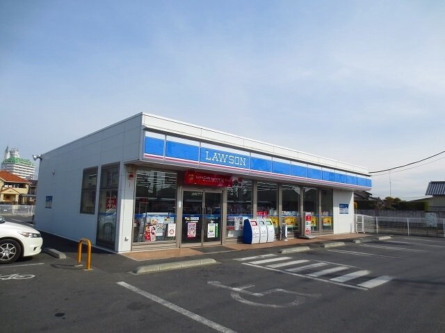 物件外観写真7　(ローソンまで200m)