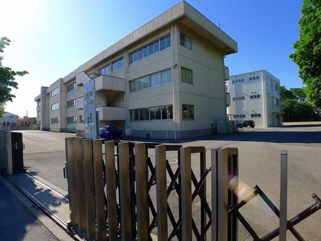 物件外観写真6　(太田市立休泊小学校まで1200m)