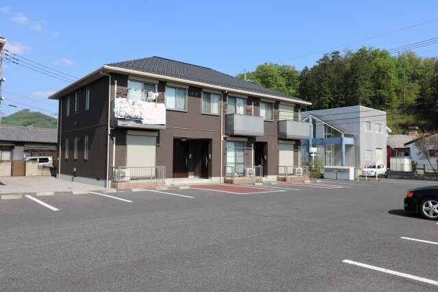 物件外観写真3　(B棟)