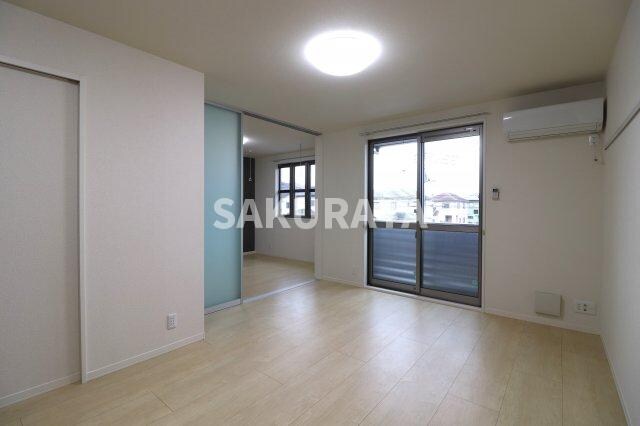 物件内観写真7　(2022年撮影。現況と異なる場合がございます。)