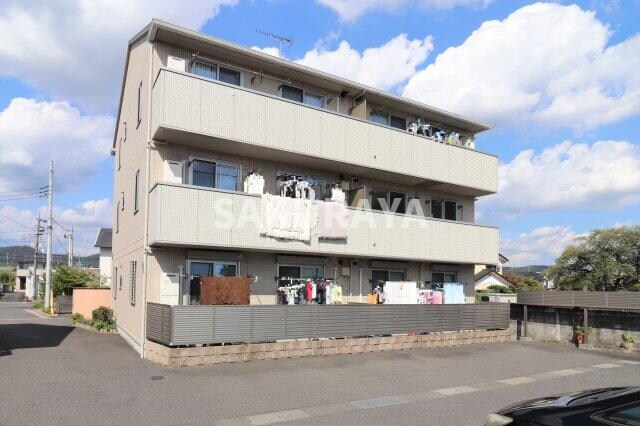 Credit A「クレディA」の物件外観写真