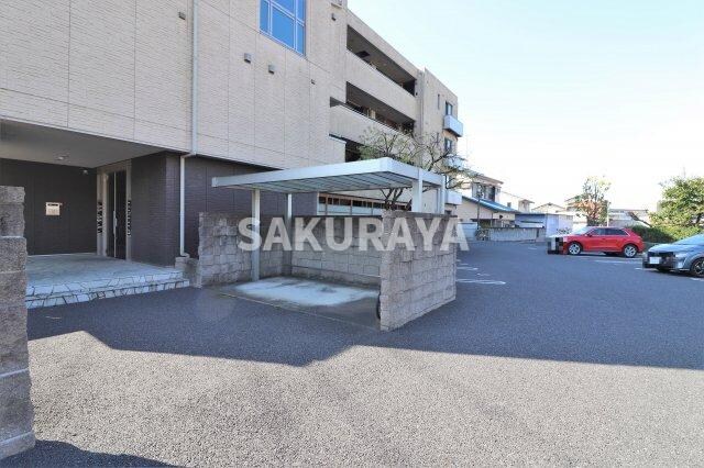 物件内観写真8　(駐輪場
現況と異なる場合があります。)