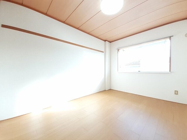 物件内観写真11　(内装もきれいです)