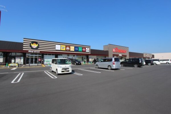 周辺環境(とりせん助戸店 661m)