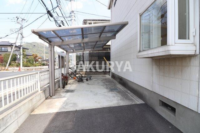 物件内観写真5　(駐輪場
現況と異なる場合があります。)