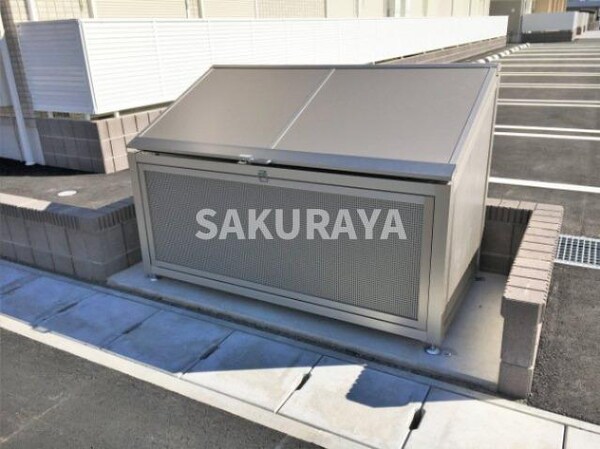 建物設備(敷地内ゴミステーション)