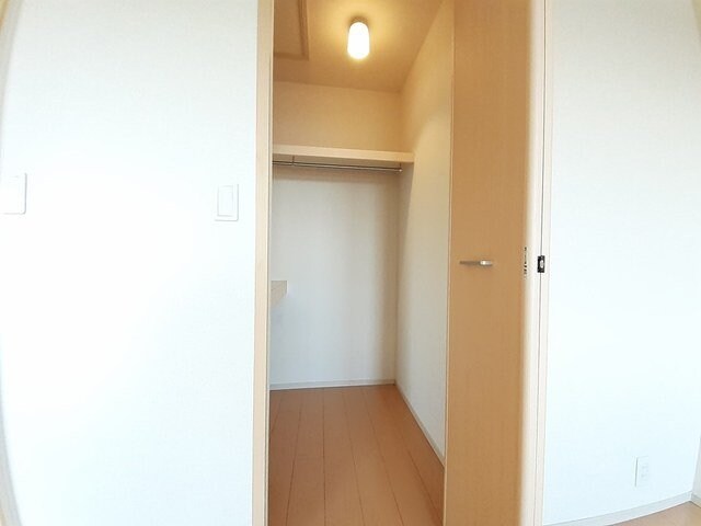 物件内観写真15　(収納のためのスペースです)