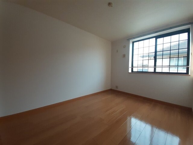 物件内観写真12　(きれいな内装です)