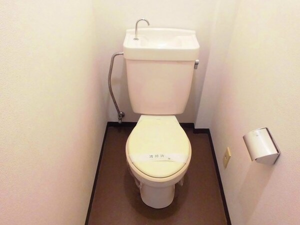 トイレ(落ち着いた色調のトイレです)