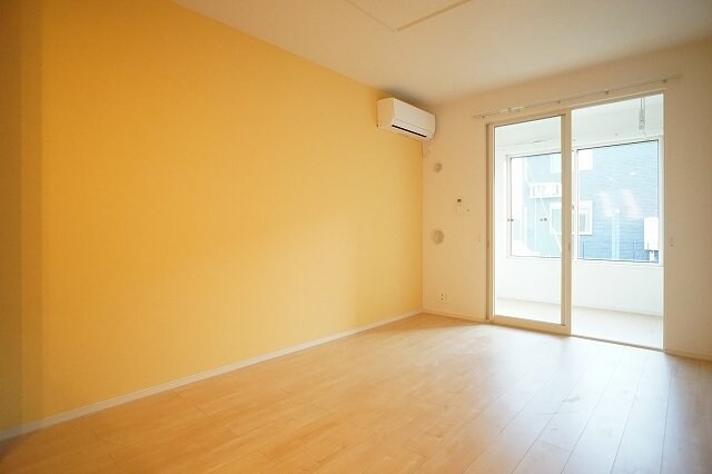 物件内観写真9　(内装もきれいです)