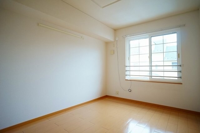 物件内観写真11　(明るい室内です)