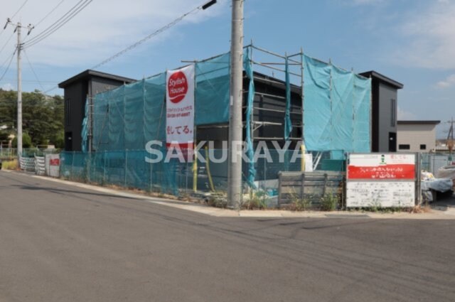 物件外観写真2　(建築中)