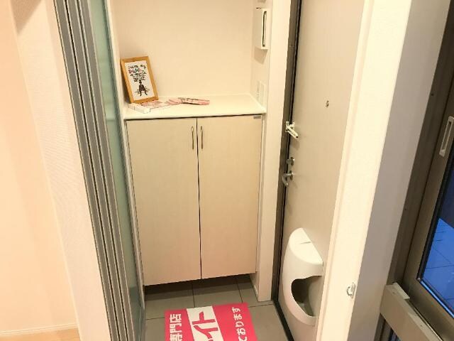 物件内観写真15　(玄関)