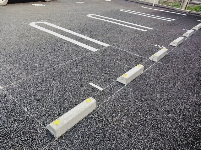 物件外観写真2　(駐車場に車を止められます)