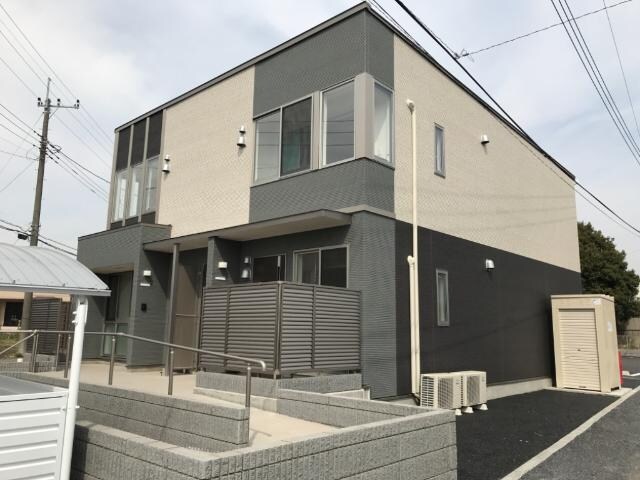 物件外観写真2　(外観写真（昼）)