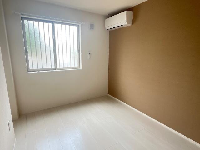 物件内観写真11　(洋室)