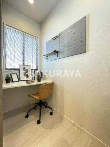 物件内観写真8　(デスクスペース。画像はイメージです)
