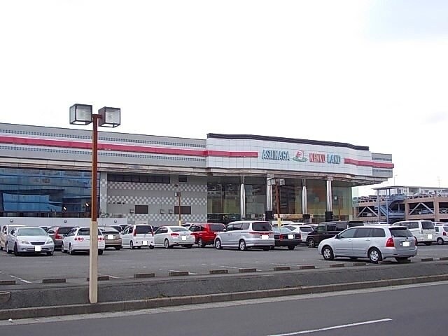 物件外観写真6　(足利健康ランドまで1900m)