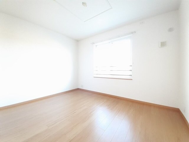 物件内観写真13　(過ごしやすい室内です)