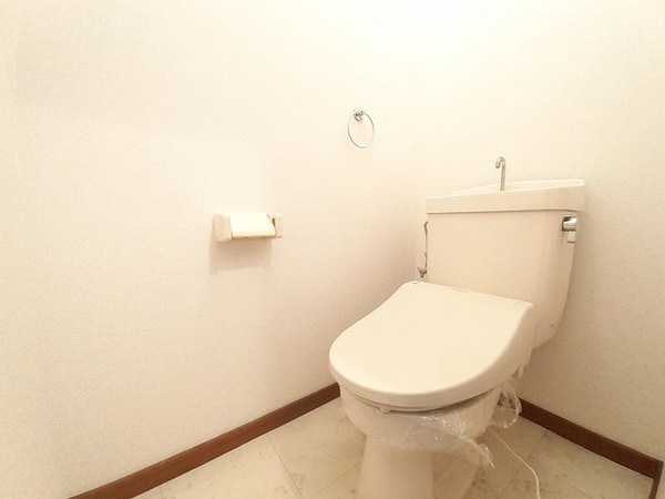 トイレ(シンプルで使いやすいトイレです)