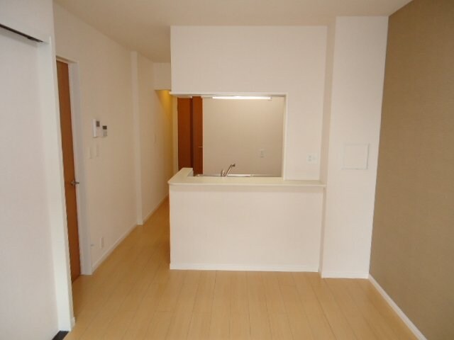 物件内観写真9　(リビング)