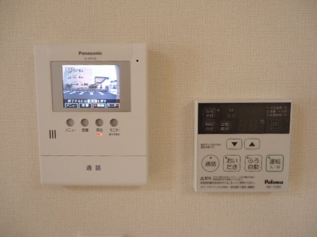 物件内観写真27　(カメラ付インターホン)