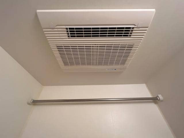 物件内観写真23　(浴室乾燥機)