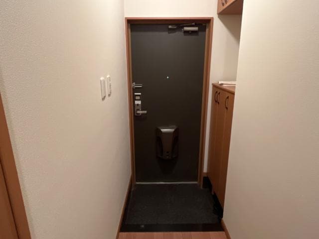 物件内観写真28　(玄関)