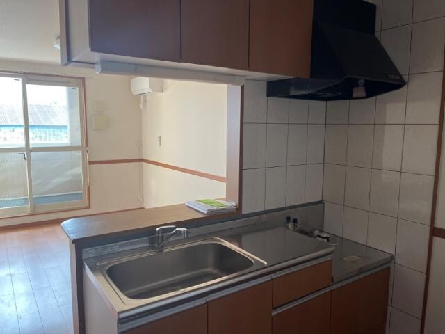 物件内観写真1　(キッチン)