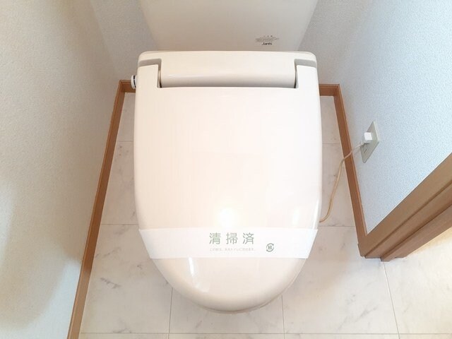 物件内観写真16　(清潔感のあるトイレです)