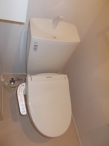 物件内観写真14　(清潔感のあるトイレです)