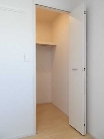 物件内観写真16　(収納のためのスペースです)