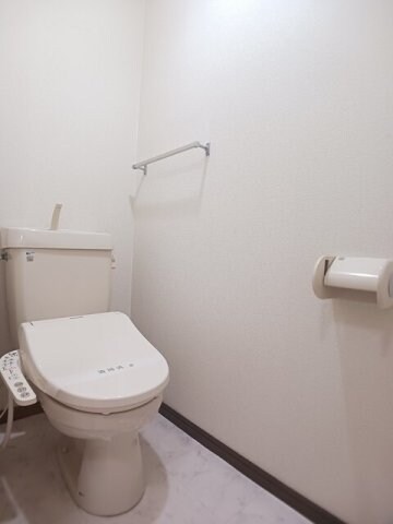 物件内観写真17　(トイレもきれいです)