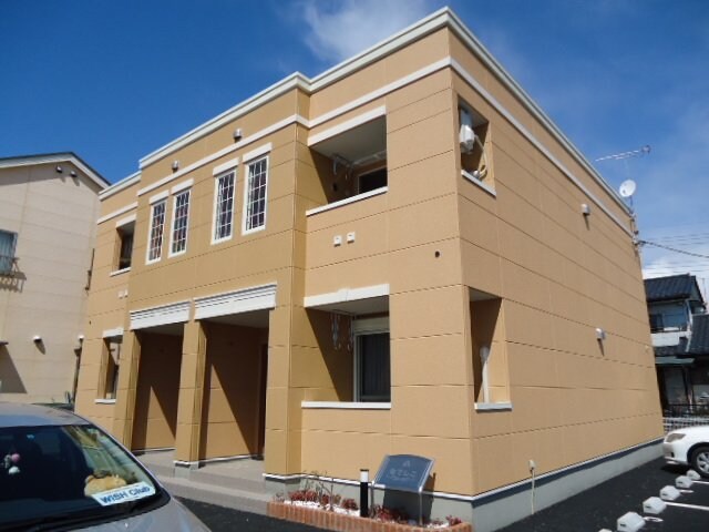 物件外観写真1　(外観写真（昼）)