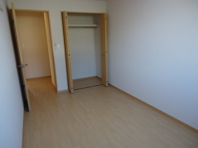 物件内観写真11　(洋室)