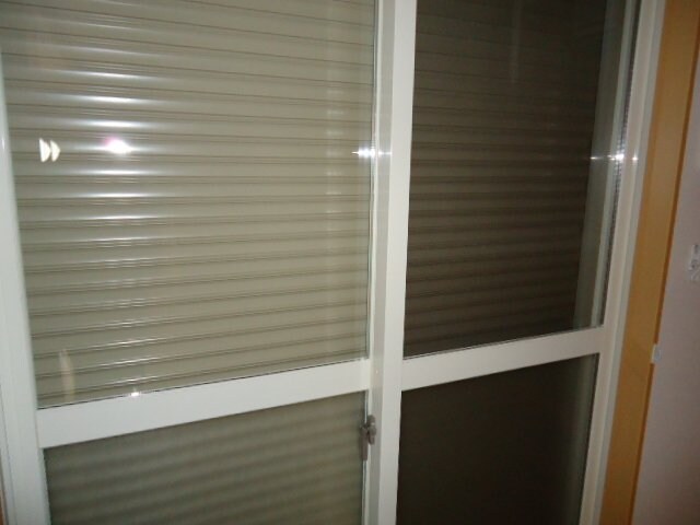 物件内観写真27　(窓シャッター)